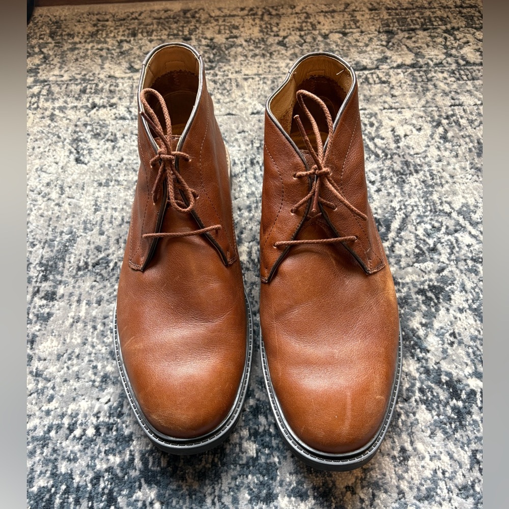 Hush Puppies Brown Chukka Boots Classic Leather Design